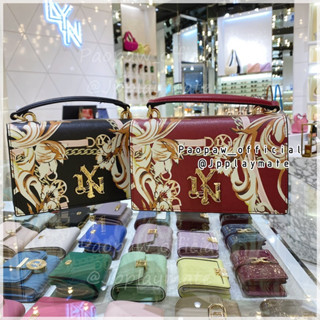 LYN กระเป๋าสะพายข้าง รุ่น  Rocco Crossbody XS  : LL23FBF044 ชอปแท้ 100% พร้อมถุงผ้า และถุงกระดาษ