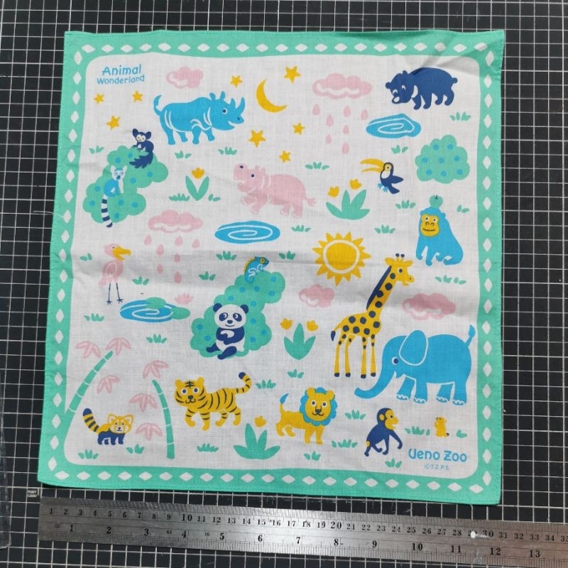 ผ้าเช็ดหน้าลิขสิทธิ์แท้​💯 % Animal Wonderland Ueno Zoo