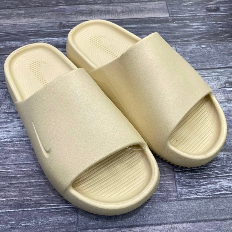 🔥สีเข้าใหม่🔥 รองเท้าแตะ Calm Slide Unisex 2023 ผิวหยาบพื้นโลโก้
