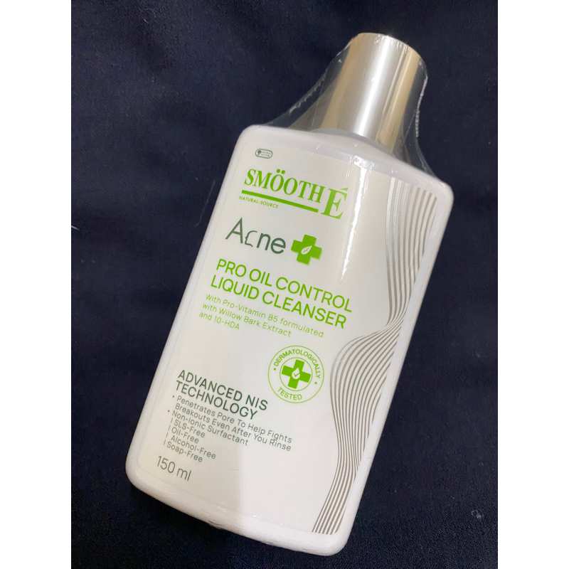 **Lot 04/23**Smooth E Acne Pro Oil Control Liquid Cleanser 150ml.
