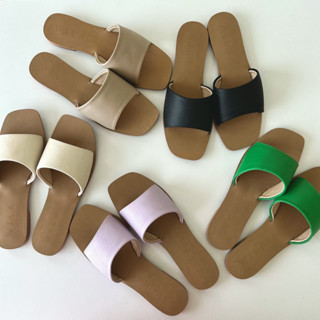 Crepe sandals รองเท้าแตะส้นแบน เรียบๆมินิมอล กดสั่งได้เลยค่ะ (Wila shoes)