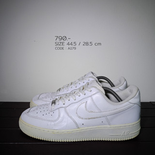 Nike Air Force 1 Triple White 44.5 / 28.5 cm AF1 สีขาว มือสองของแท้100% (A179)