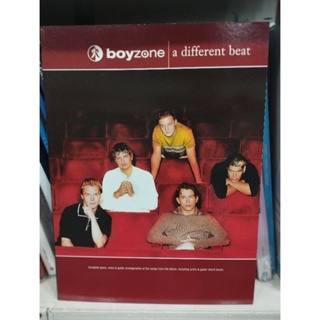 BOYZONE - A DIFFERENT BEAT PVG (MSL)9780711962309