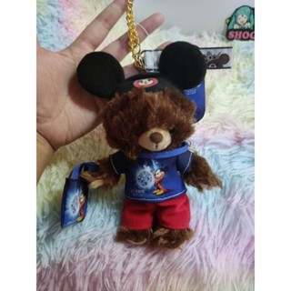 ❤️🐻 Disney Stores UniBearsity Mocha  Plush Key Chain Wearing a D23 T-shirt พวงกุญแจ หมียูนิแบร์ น่ารักสุดๆเลยจ้า ❤️🐻