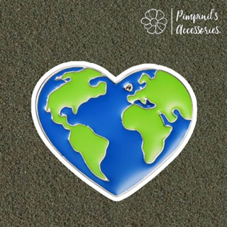 🇹🇭 พร้อมส่ง : 🌏 เข็มกลัดลายแผนที่โลกรูปหัวใจ | Heart World Map Enamel Brooch Pin.