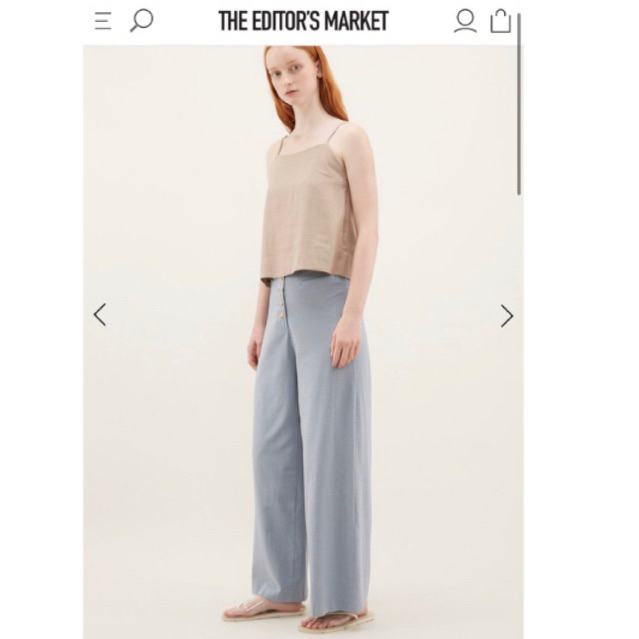 เสื้อสายเดี่ยว ผ้าลินิน สีเขียว แบรนด์ The editor’s market