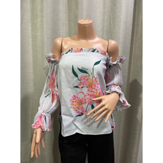 ✨New✨ Kloset Lily Blouse Size M