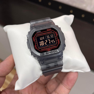 [Bluetooth®]🎁CASIO G-SHOCK DW-B5600G-1 ของแท้ 100% พร้อมส่ง ประกัน 1 ปี