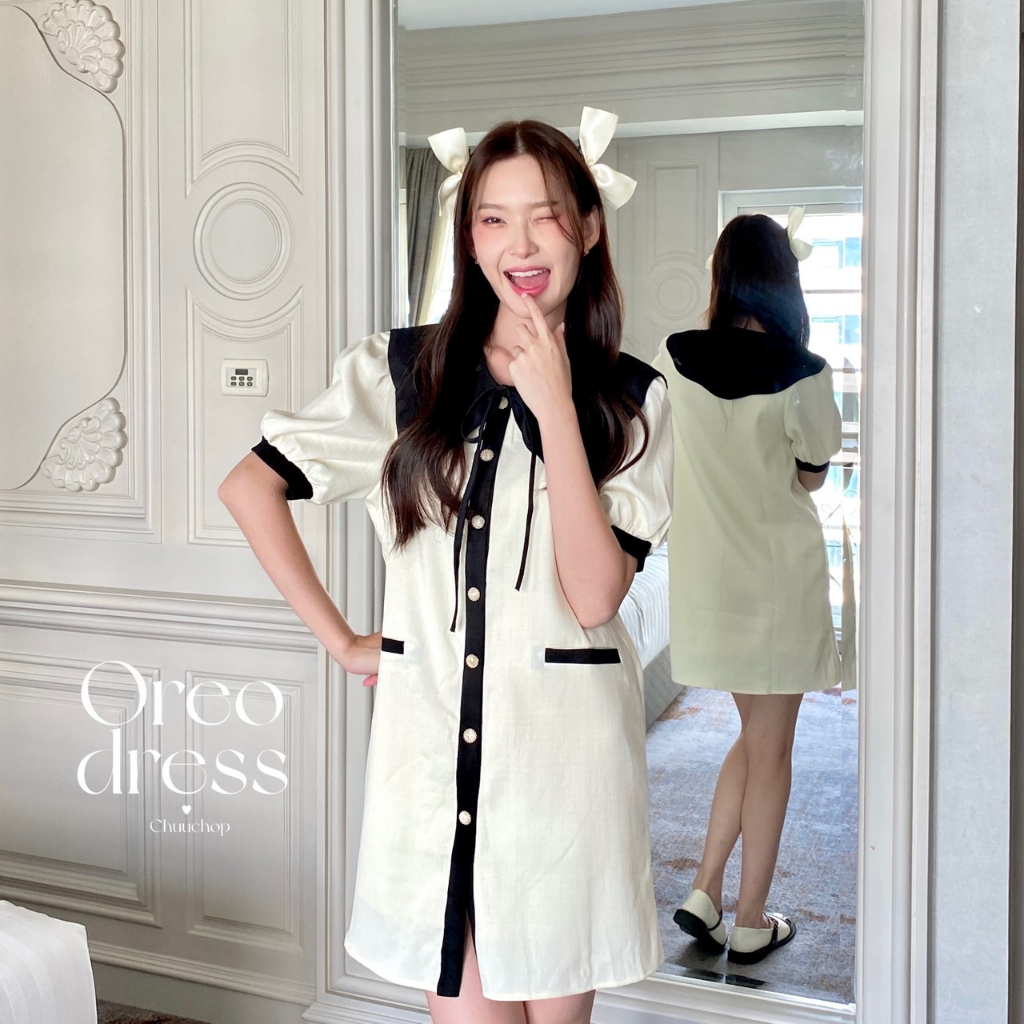chuuchop(C8109)Oreo dress เดรสสั้นสีทูโทนครีมดำ แต่งกระดุมมุก