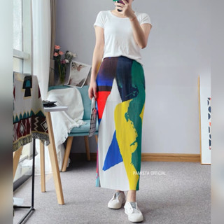 Graphic Premium Pleated Skirt - กระโปรงพลีทเกาหลีลายกราฟฟิคผ้าหนา