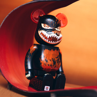 Bearbrick Godzilla (Meltdown: Clear Orange Ver.) 400% &amp; 100%