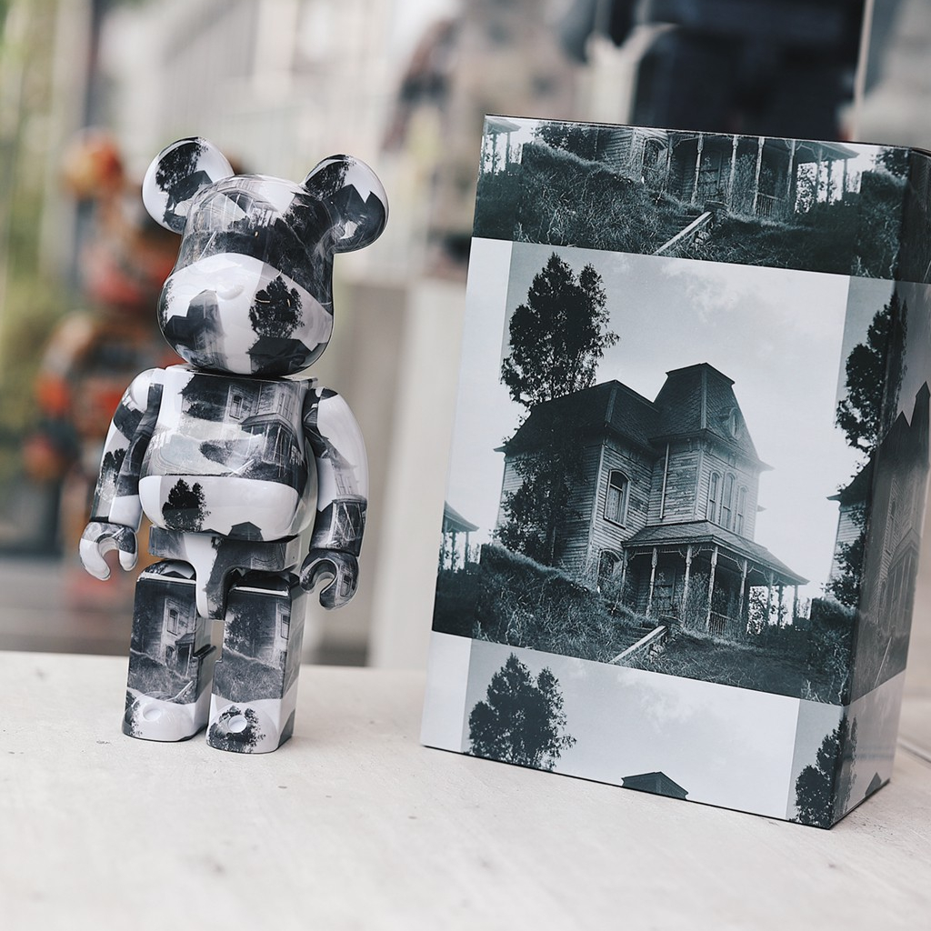 BATES MANSION 400% & 100% BATES MANSION