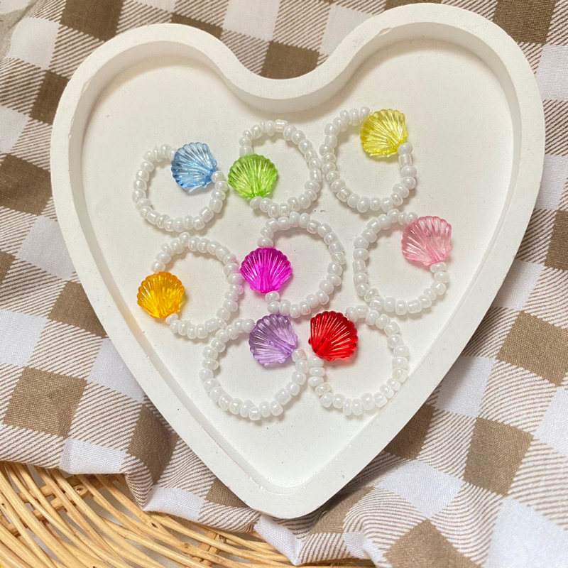 พร้อมส่ง แหวนลูกปัดจี้เปลือกหอย