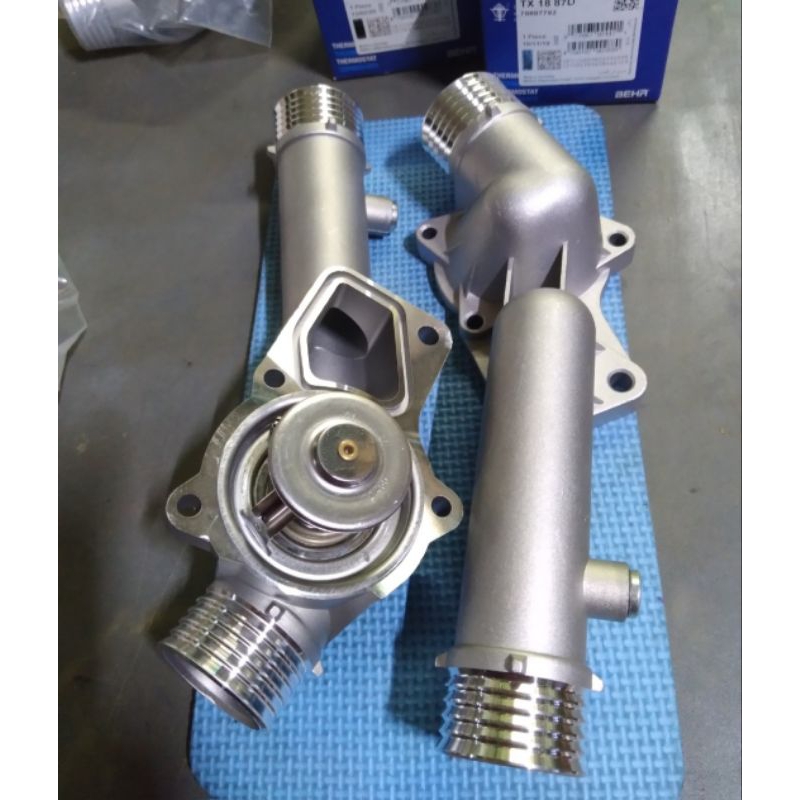 ฝาครอบ+วาวน้ำ71องศา BMW M52 /E38 E39ชุดละ1280