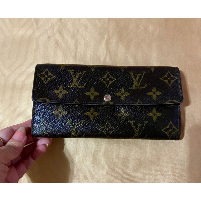 กระเป๋าสตางค์ หลุยส์ lvมือ2 ของแท้