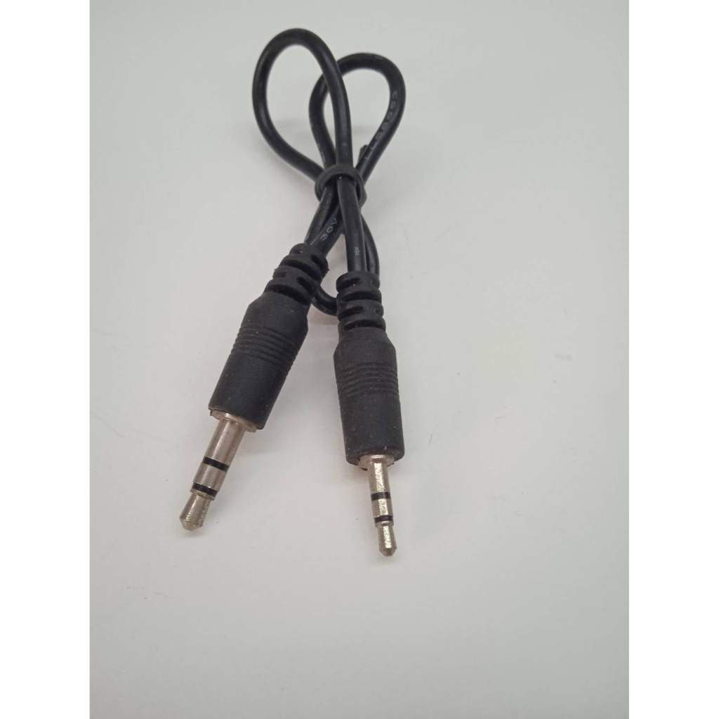 สาย3.5mm to 2.5mm AUX แจ็คแปลงเสียง 3.5มม เป็นแจ็คเล็ก 2.5มม ใช้กับลำโพงและเครื่องเสียงบางรุ่น สายสั้นสัญญานดี