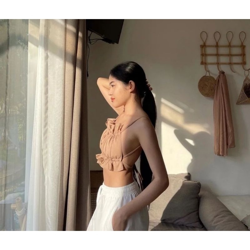 ส่งต่อsinitra_shop ครอปสีเบจผูกหลัง