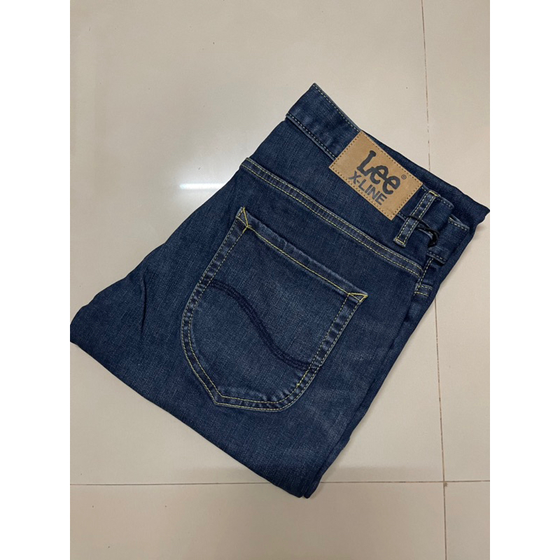 Lee รุ่น LE 731X11 กางเกงยีนส์ผู้ชาย ราคาป้าย 1,890 บาท ยีนส์ยืด เอวกลาง ทรงตรง สียีนส์ ใหม่ ของแท้💯