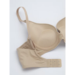 Sabina เสื้อชั้นใน มีโครง รุ่น Modern V รหัส SBI2200C3 สีเนื้อเข้ม