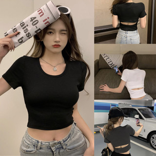 LUNE 2390# เสื้อครอปแขนสั้นเว้าหลังรัดรูป เซ็กซีเล็กน้อย แฟชั่นเกาหลีกำลางมาแรง