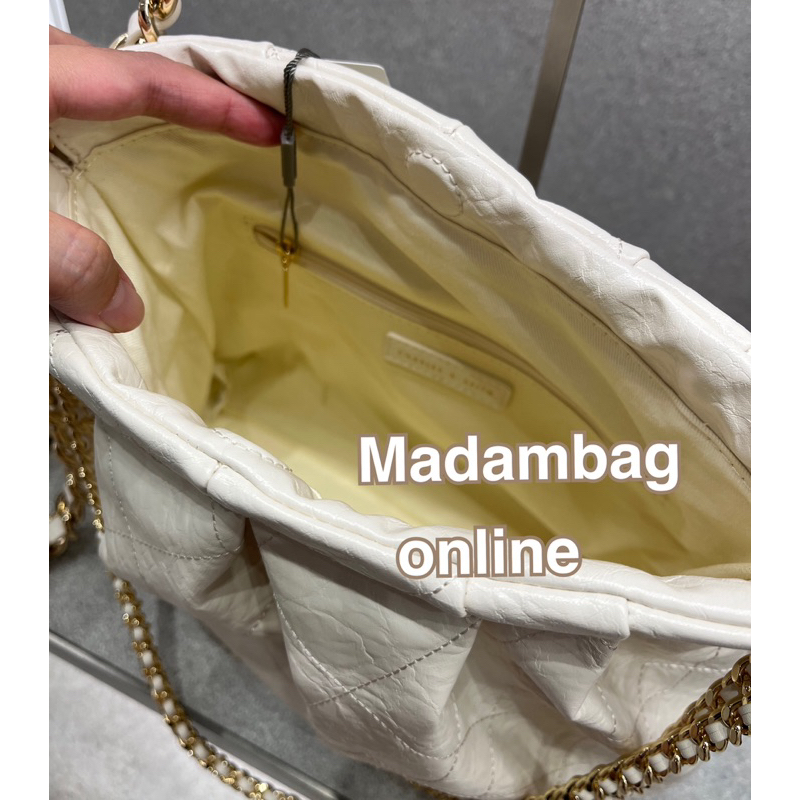 CHARLES & KEITH Duo Double Chain Bag ใบเล็ก /ใบใหญ่ กระเป๋าสะพายไหล่