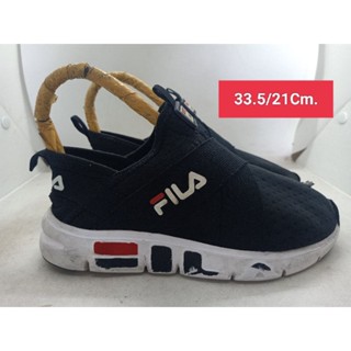 Fila Size 33.5 ยาว 21 รองเท้ามือสอง เด็กเล็ก เด็กโต ผู้หญิงเท้าเล็ก  ผ้าใบ  แฟชั่น ลำลอง เที่ยว