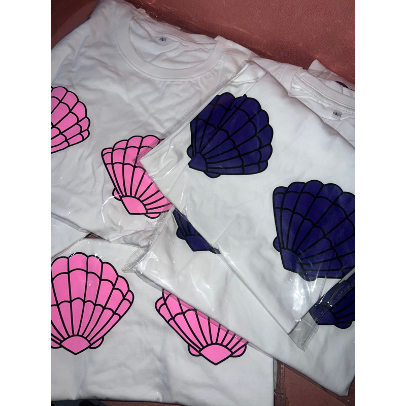 พร้อมส่ง เสื้อหอยมุก สี ม่วง ชมพู