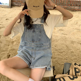 เอี๊ยมยีนส์ขาสั้น ชุดเอี๊ยม ทรงหลวม ขากว้าง ใส่น่ารักมาก