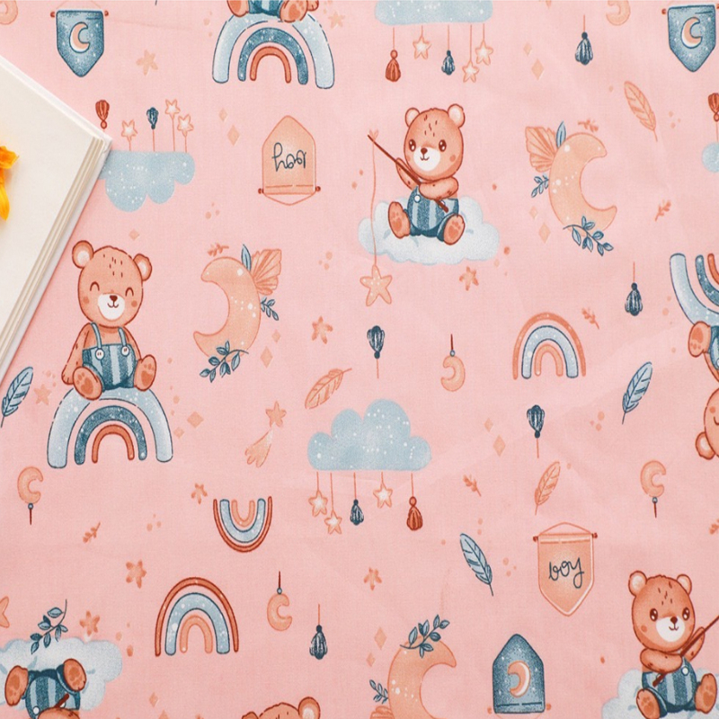 ผ้าคอตตอน 100% ทอทวิล ผ้าเมตร พิมพ์ลายหมี หน้ากว้าง 1.6 เมตร