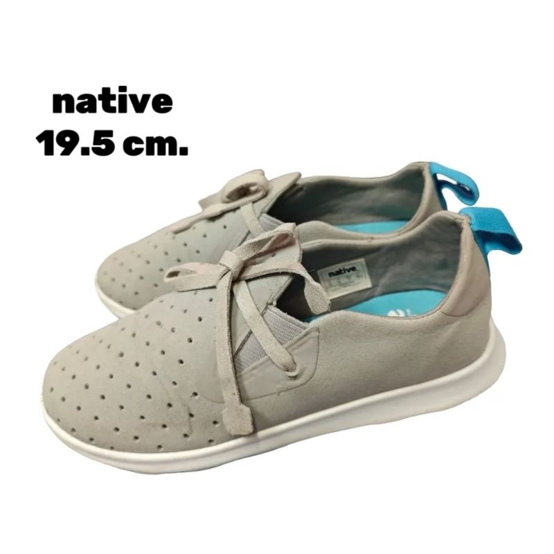 native มือสอง รองเท้าเด็ก