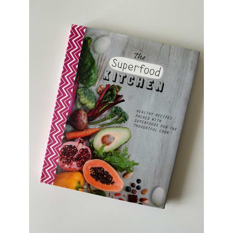 หนังสือสูตรอาหาร สุขภาพ The Superfood Kitchen ภาษาอังกฤษ