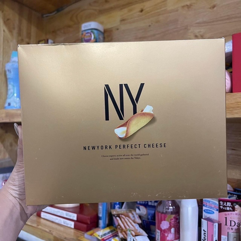 ลดราคารอบสุดท้าย ของหิ้วใหม่จากญี่ปุ่น NY PERFECT CHEESE สุดอร่อย แป้งชีสบางกรอบ สอดไส้ครีมชีสและ พร้อมชีสแท่ง