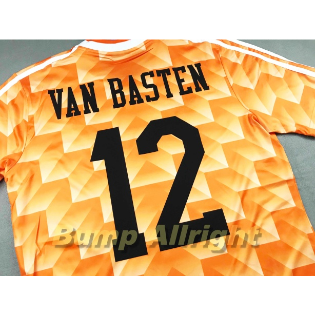 Retro : เสื้อฟุตบอลย้อนยุค Vintage ทีมชาติฮอลแลนด์ HOLLAND 1988 + 10 GULLIT, 12 VAN BASTEN, 17 RIJKA