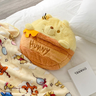 พร้อมส่ง🍯 หมอนผ้าห่ม ตุ๊กตา หมีพูห์ โถน้ำผึ้ง Winnie the pooh ตุ๊กตาผ้าห่ม ผ้าคลุม ตุ๊กตาน่ารัก พร็อบแต่งห้อง ของขวัญ