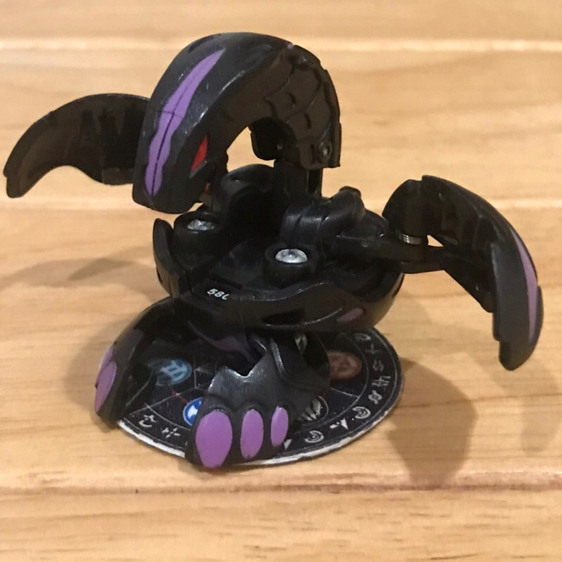 Bakugan Battle Brawlers Black Darkus Wavern