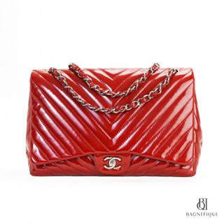 CHANEL CLASSIC 13 RED CHEVRON VERNIS SHW