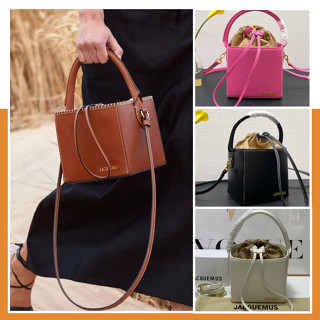 กระเป๋า JACQUEMUS Le Seau Carre Square Leather Bucket Bag  ออริ หนังแท้