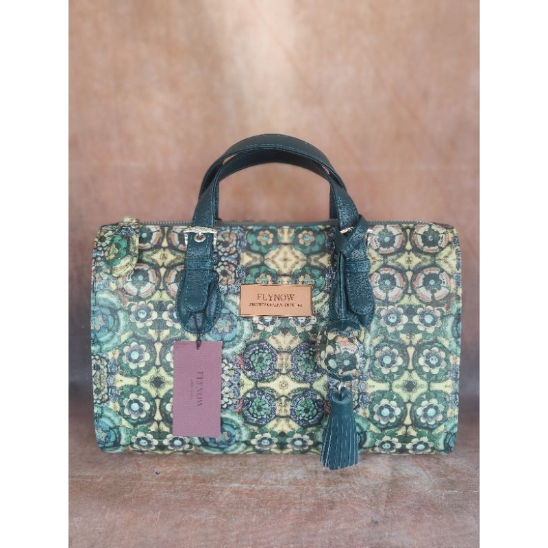 Flynow The Leather กระเป๋าหนังแท้ พิมพ์ลาย