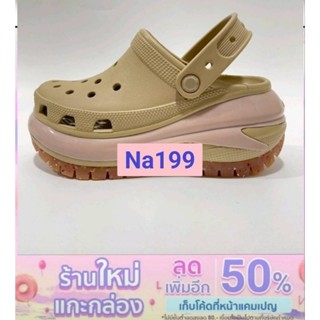 รองเท้า Crocs Classic crush กำลังฮิตทันสมัยสุดๆ● ส้น 8cm● ใส่เท่ ใส่สวยดูดี ใส่สบาย เบา● นวดเท้าได้อีกด้วย ดีต่อสุขภาพ