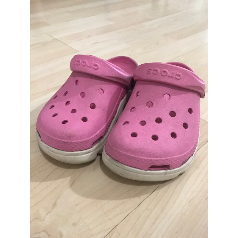 รองเท้า crocs แท้ สีชมพู มือสอง สำหรับเด็กโต