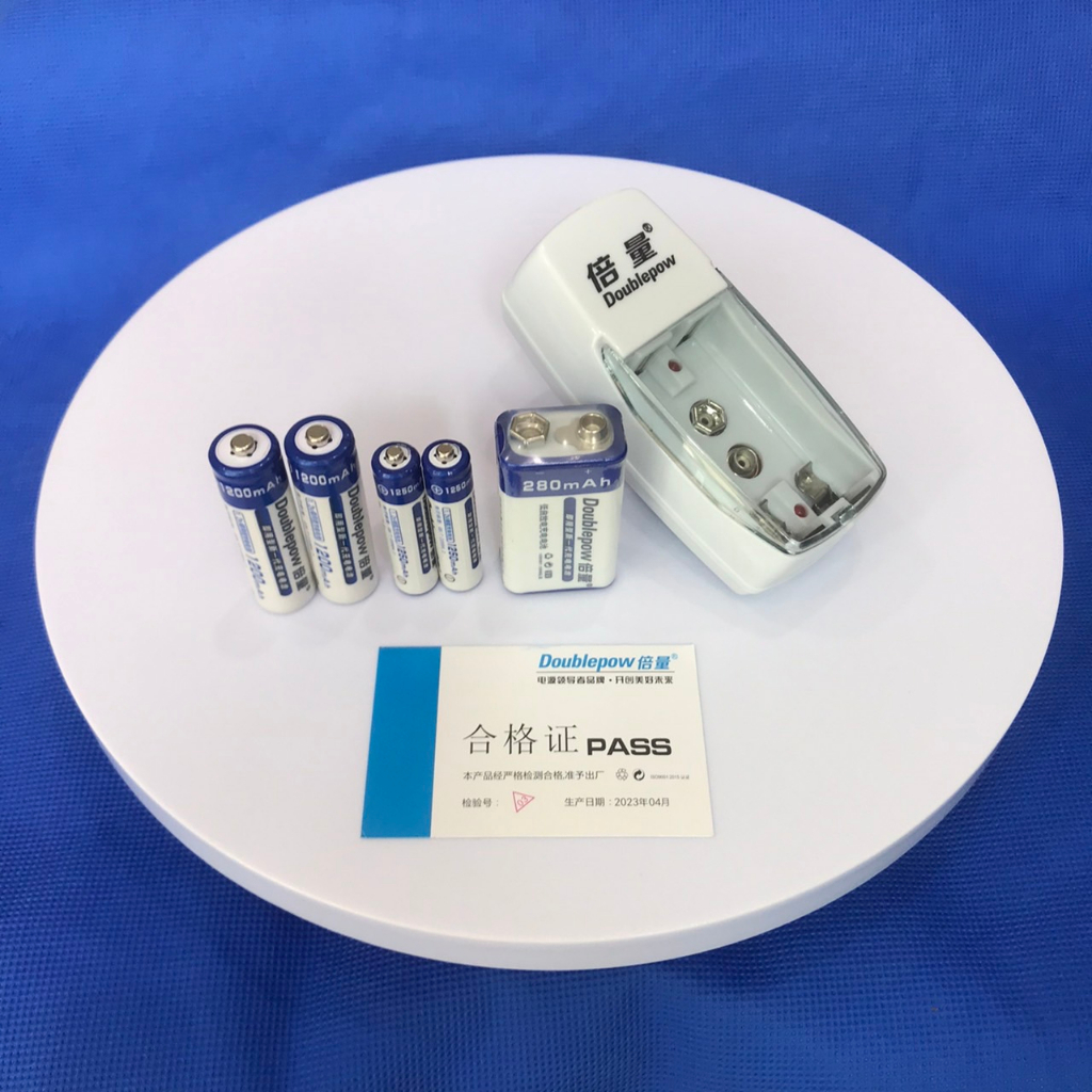 ชุดชาร์จ2ช่อง AA,AAA และ 9V PLUG (220V) + ถ่านชาร์จ AA1200mAh 2ก้อน,AAA1250mAh 2ก้อน,9V 280mAh 1ก้อน