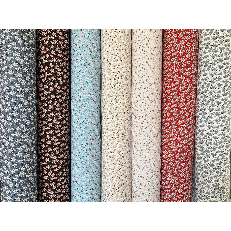 ผ้าไหมอิตาลีลายดอกมะลิดาวสวย หน้าก้วาง60นิ้วหลาละ60บาท(หน่วยตัดเป็นหลา)( 1หลา=90เซน)สามารถตัดยาวต่อเนื่องได้ ผ้าเนื้อดี
