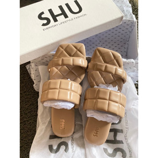 รองเท้าแตะ SHU GLOBAL ของแท้ ใหม่ Size 37 สีเบจ