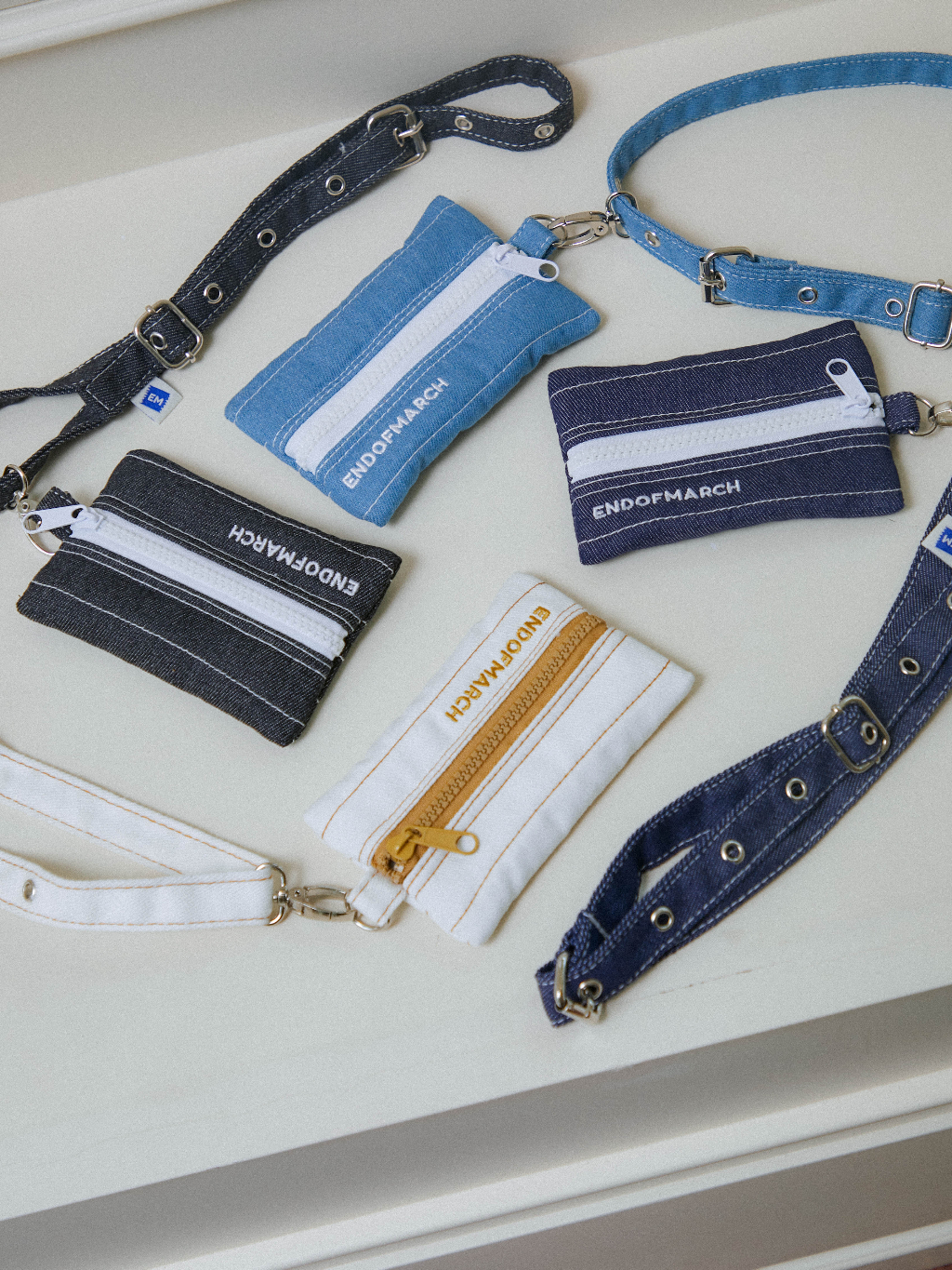 ENDOFMARCH | JEANS COIN POUCH กระเป๋าตังค์ห้อยคอผ้ายีนส์
