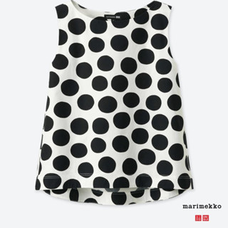 แท้ 💯% Used Uniqlo x Marimekko size S ลายจุด Polka Dots แบบน่ารักมาก สภาพดี