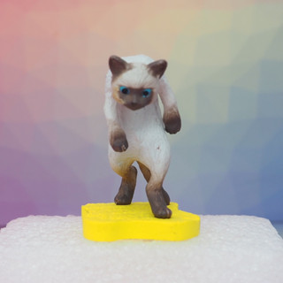 Siamese cat figure gashapon