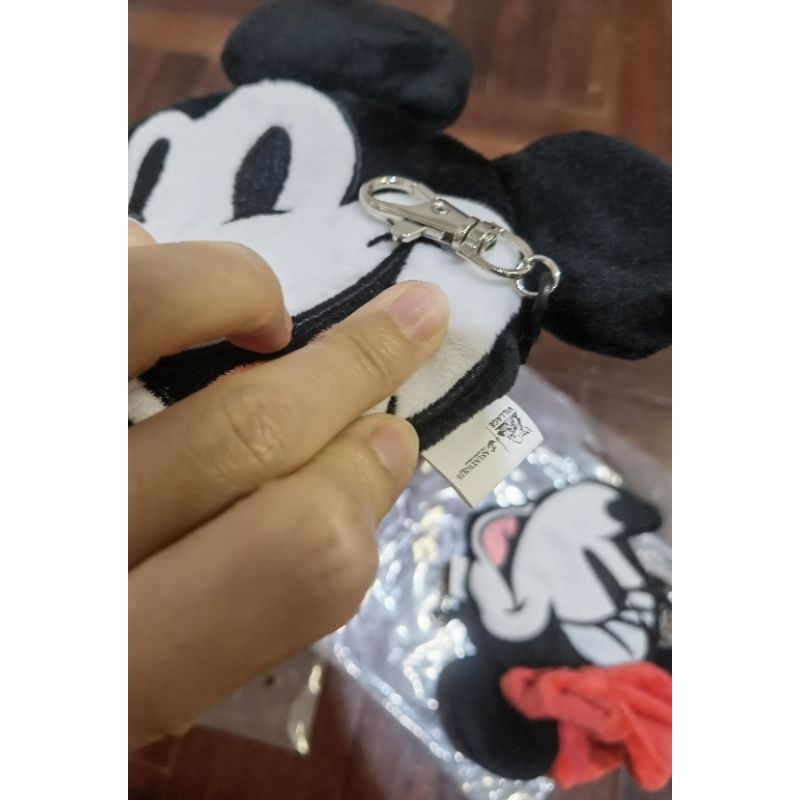 กระเป๋าใส่เหรียญ มีตะขอเกี่ยวห้อยกระเป๋าได้ Disney Asiatique แท้ ใหม่