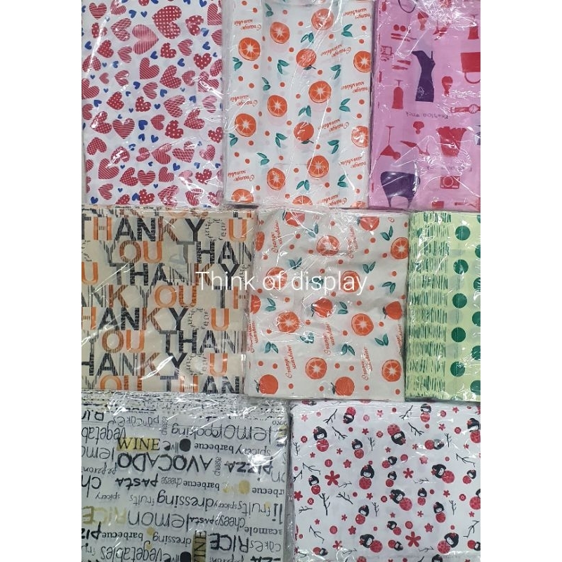 ถุงพลาสติก แฟชั่น หูเจาะพิมพ์ลาย   แพ็คละ 1 กิโลกรัม