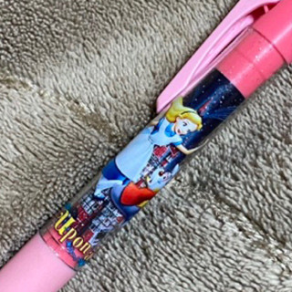 ดินสอกด เขย่า สีหวานๆ จาก โตเกียว ดิสนีย์แลนด์ pencil tokyo disneyland ดินสอเขย่า ดินสอ