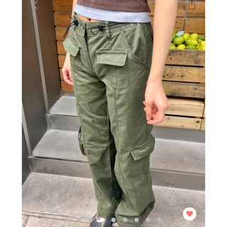 พรีออเดอร์ PREORDER Brandy Melville Kim Cargo Pants ของแท้ 100% (GREEN)